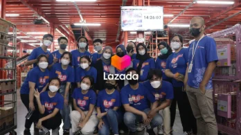 Tim Lazada dalam kegiatan bersama