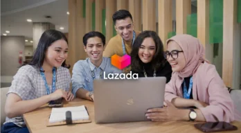 Kolaborasi tim di kantor